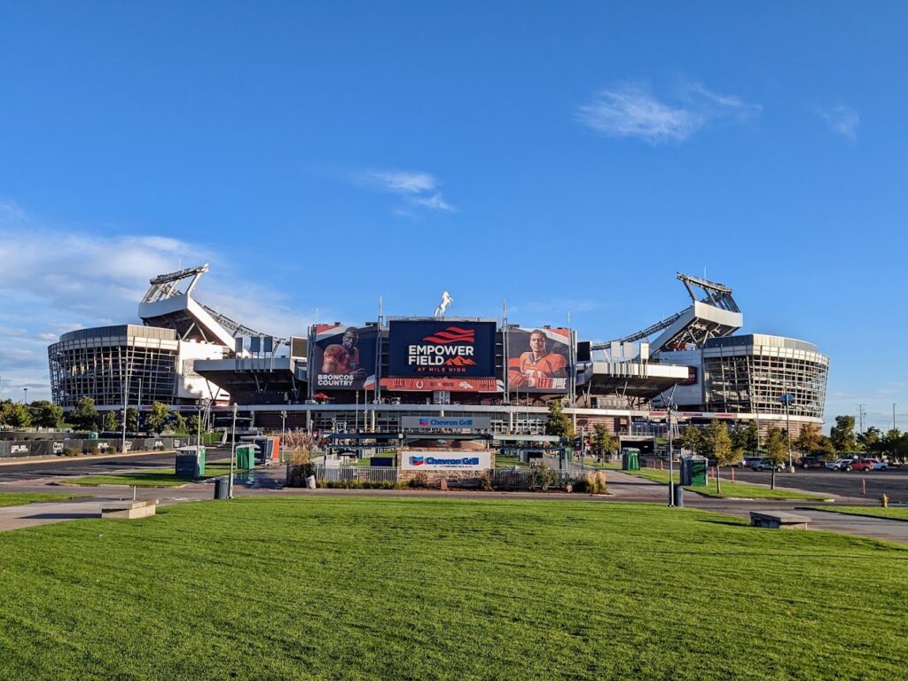 Hotels Near Mile High Stadium - Denver Broncos 3